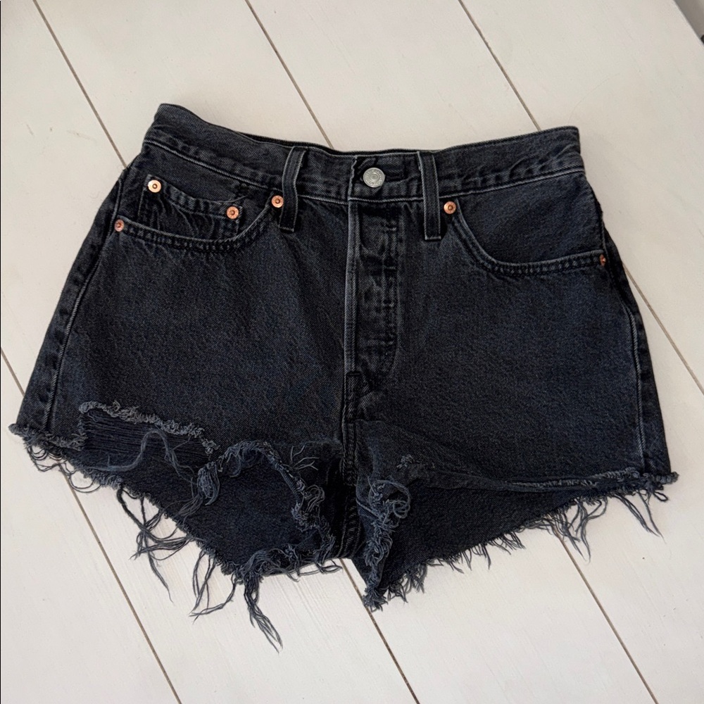 NWOT Levi's• Women's 501™ Original High-Rise Jean Shorts - Black - Size 27